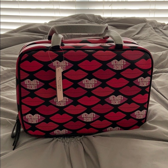 Victoria’s Secret cosmetic bag - Picture 2 of 7
